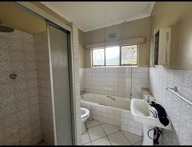 2 BEDROOM PROPERTY TO RENT IN KLOPPERPARK